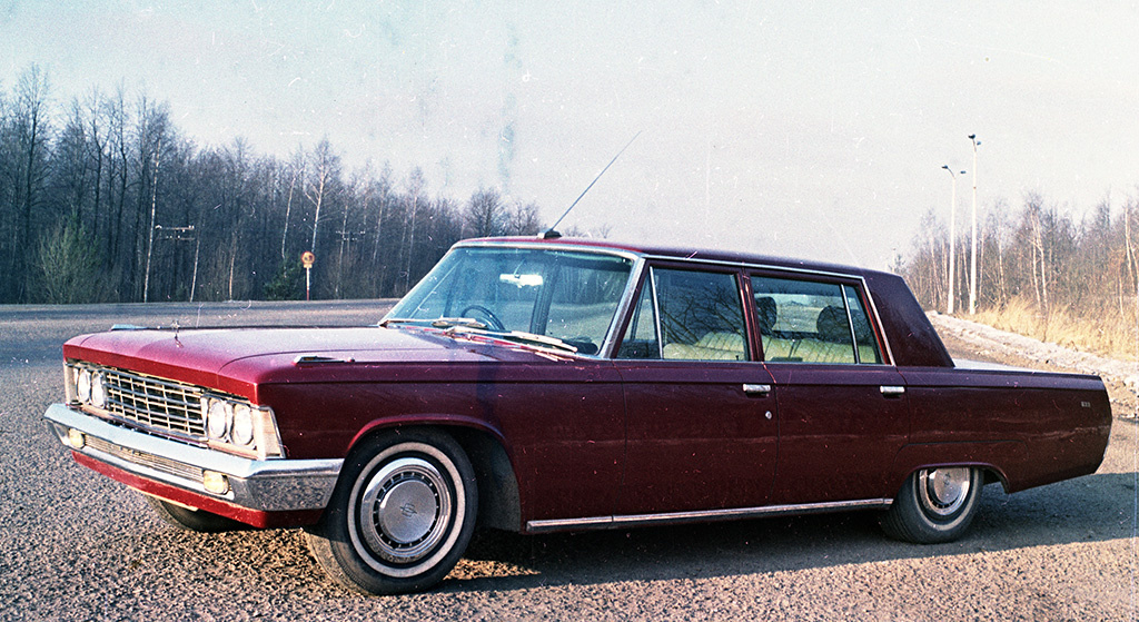 Единственный вишневый предсерийный ЗИЛ-117