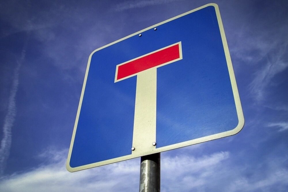    Для мужчин, призванных покорять вершины и достигать цели, образ тупика во сне может стать весьма дезориентирующим, однако можно не переживать, ведь означает он лишь временные трудности. Фото: istockphoto.com