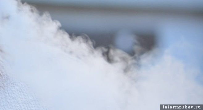 Минздрав предупреждает: курение вредит вашему здоровью. Фото: ПАИ