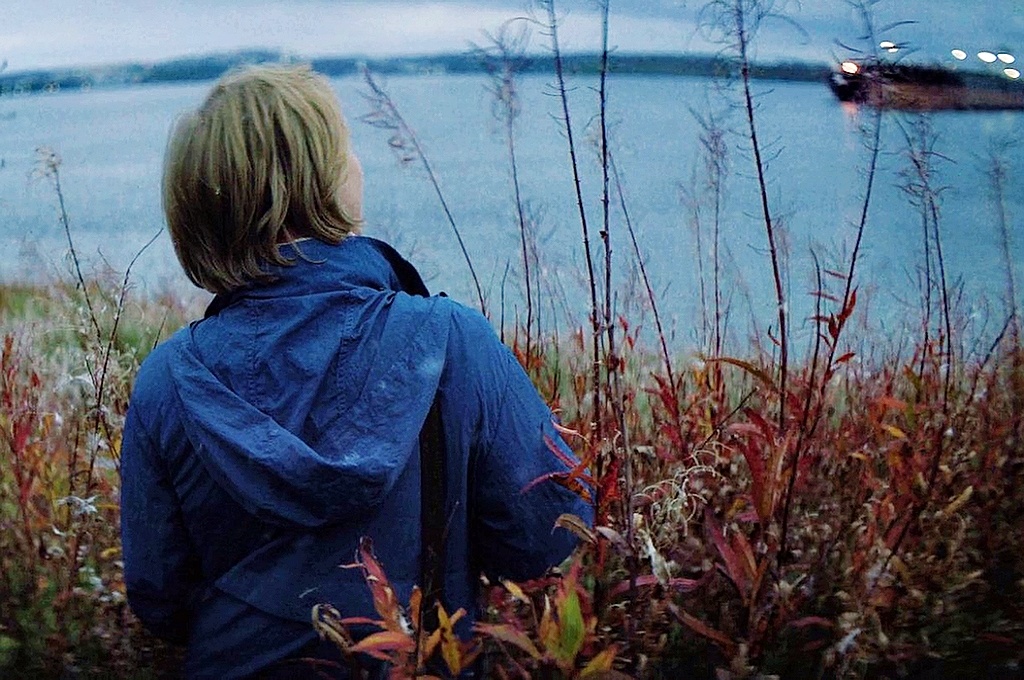 Алина Ходжеванова в фильме «Филателия», 2025 г