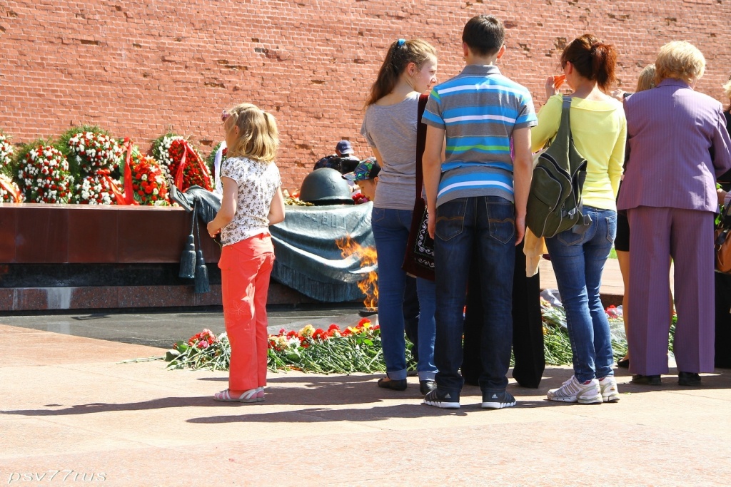 у могилы Неизвестного Солдата.