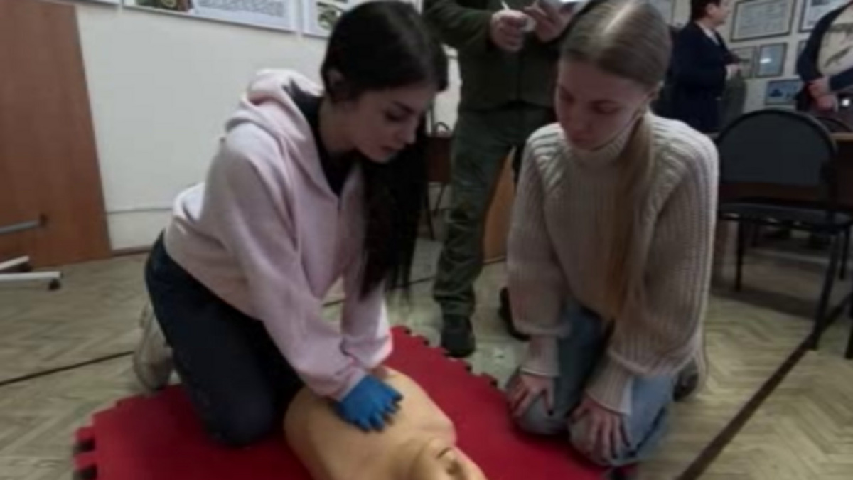    Соревнования по огневой подготовке среди педагогов города прошли в курском ДОСААФ