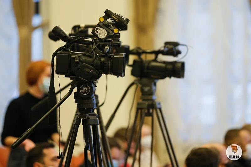    @ ЕАН / Видеокамера на мероприятии