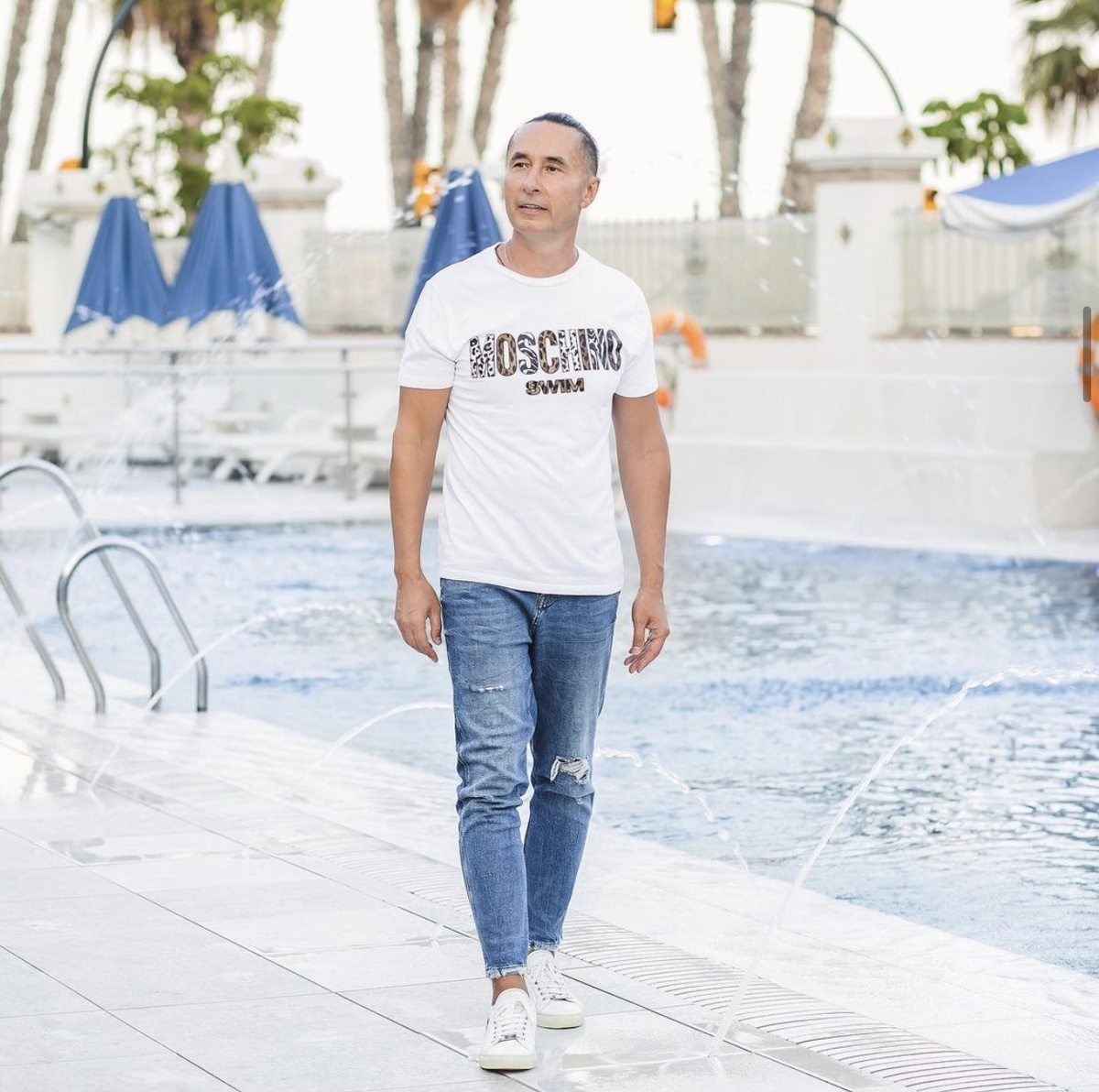 34 года бизнес-практики
Президент API (Ассоциации профессиональных интернет -предпринимателей
Действующий предприниматель
Бизнес-стратег
Эксперт в области наставничества
Помог 452 предпринимателю стать миллионером
Лектор Российского общества «Знание»
Общественный деятель и просветитель в области бизнес-образования
Основатель обучающего сообщества SunTeam International с 1998 года.
лицензии  на осуществление образовательной деятельности  Nº 16-10/5576 