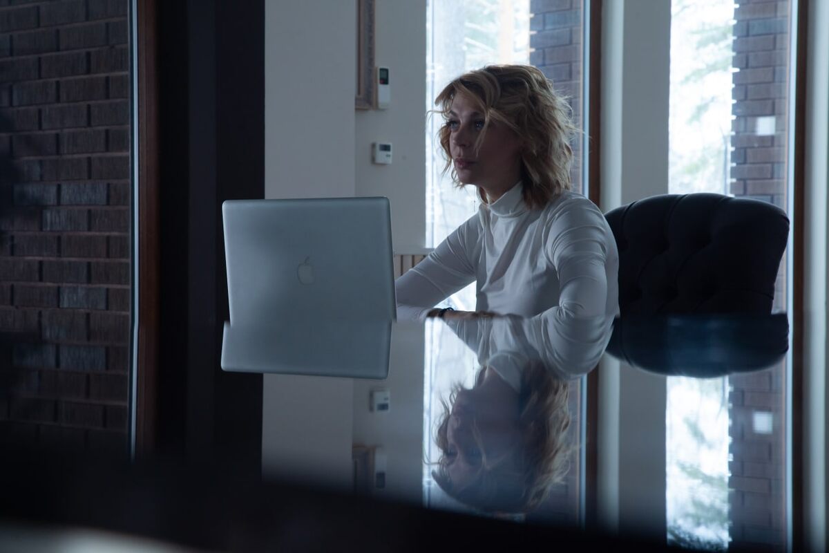 Фото со съёмок сериала «Бездна»