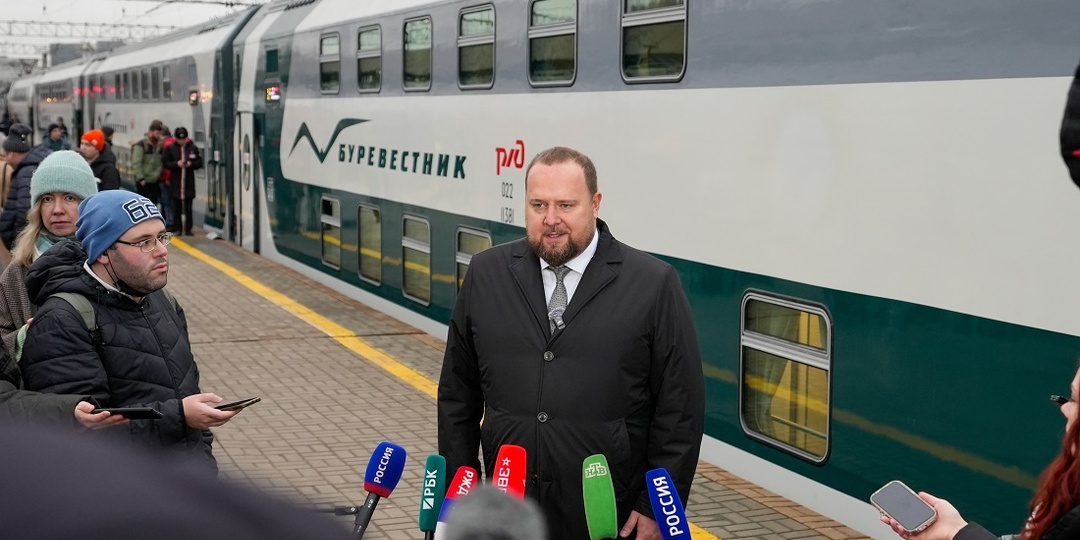 Новый поезд «Буревестник» отправился в первый рейс