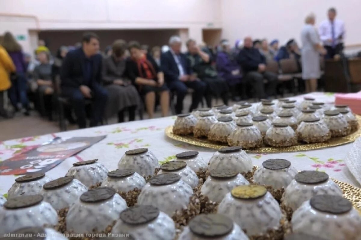    Рязань встречает Новый год с "хвойным" калинником