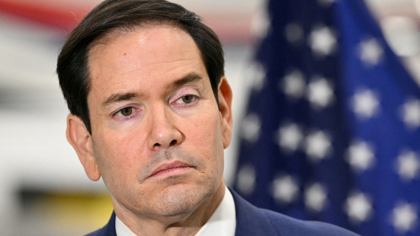    Фото: Reuters/MANDEL NGAN