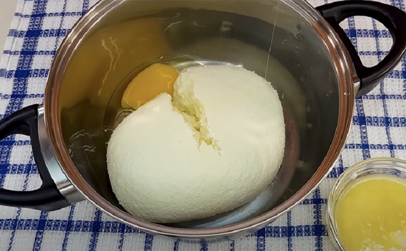 Настоящий домашний сыр за час: из молока и творога, без ферментов и сложных этапов