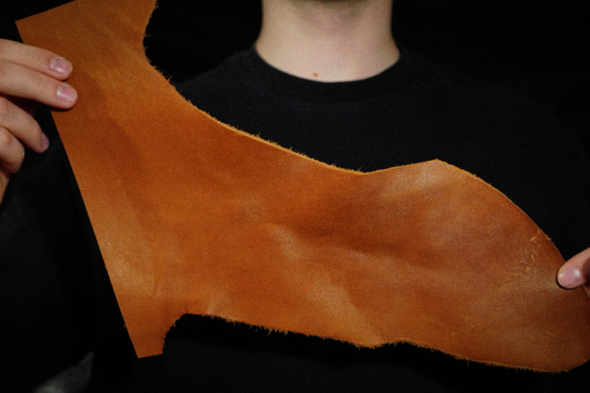 Кусок натуральной кожи