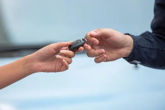 Обложка © Shutterstock / FOTODOM / worradirek