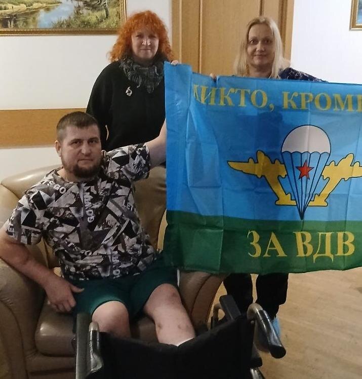    Югорские волонтеры доставили помощь в госпиталь