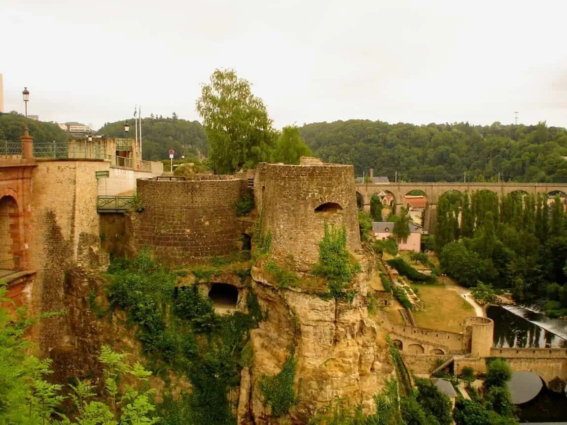 Люцилинбурхук и скала Бок