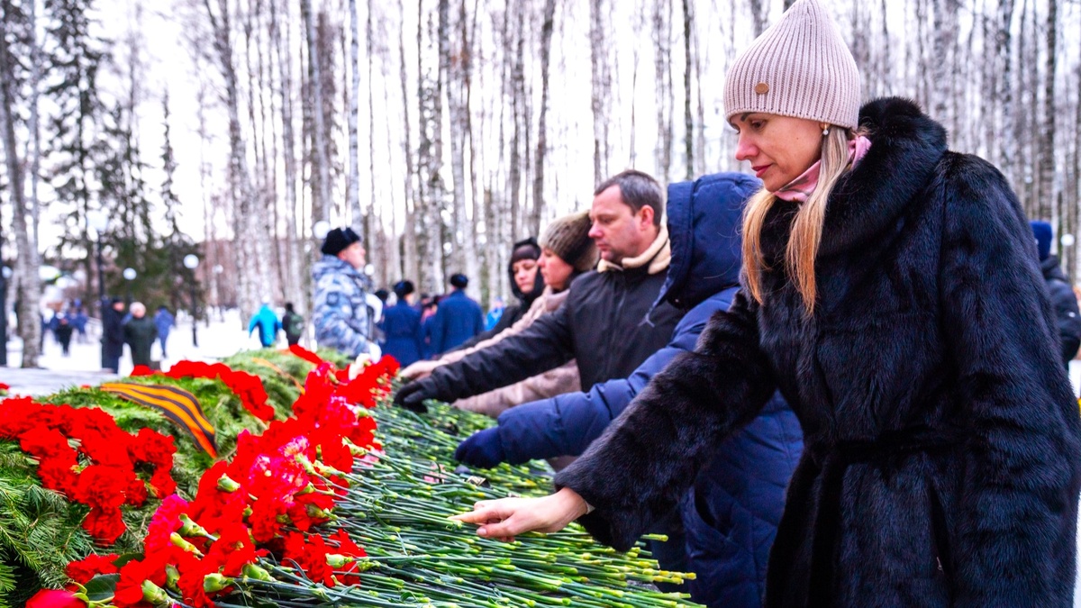    Югорчане отдали дань памяти Неизвестному солдату