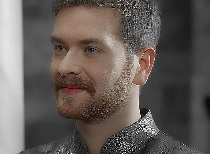 Книга про Хафсу султан. Империя Хюррем