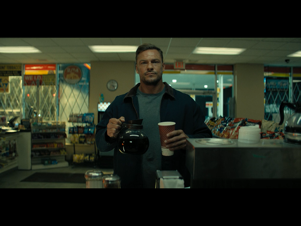 Сейчас кофе попью и зачнем очередную заварушку