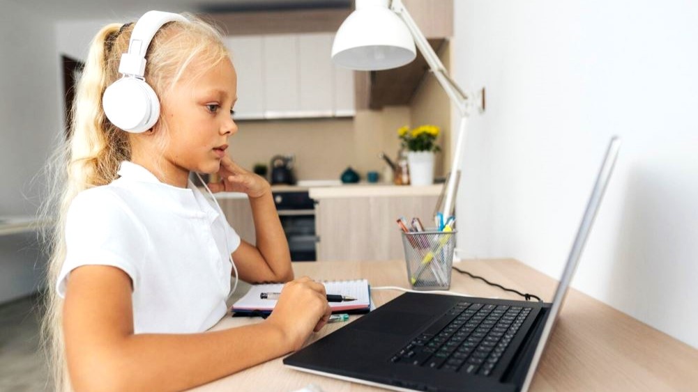    Четыре класса в школах Нижневартовска ушли на дистант из-за ОРВИ