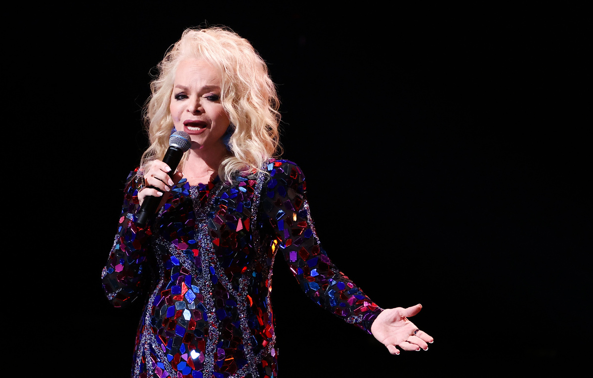    Лариса Долина  Артем Геодакян/ТАСС