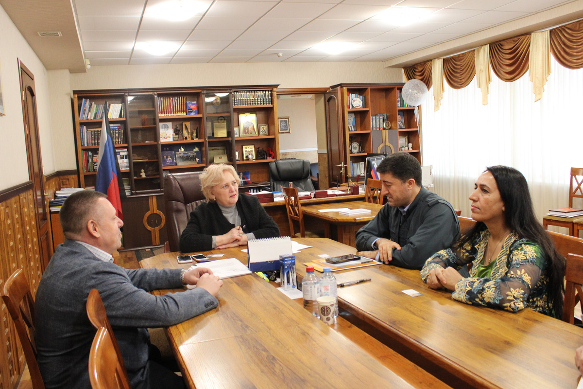 Андрей Худолеев, Светлана Беспалова, Фархат Патиев, Амина Крайш