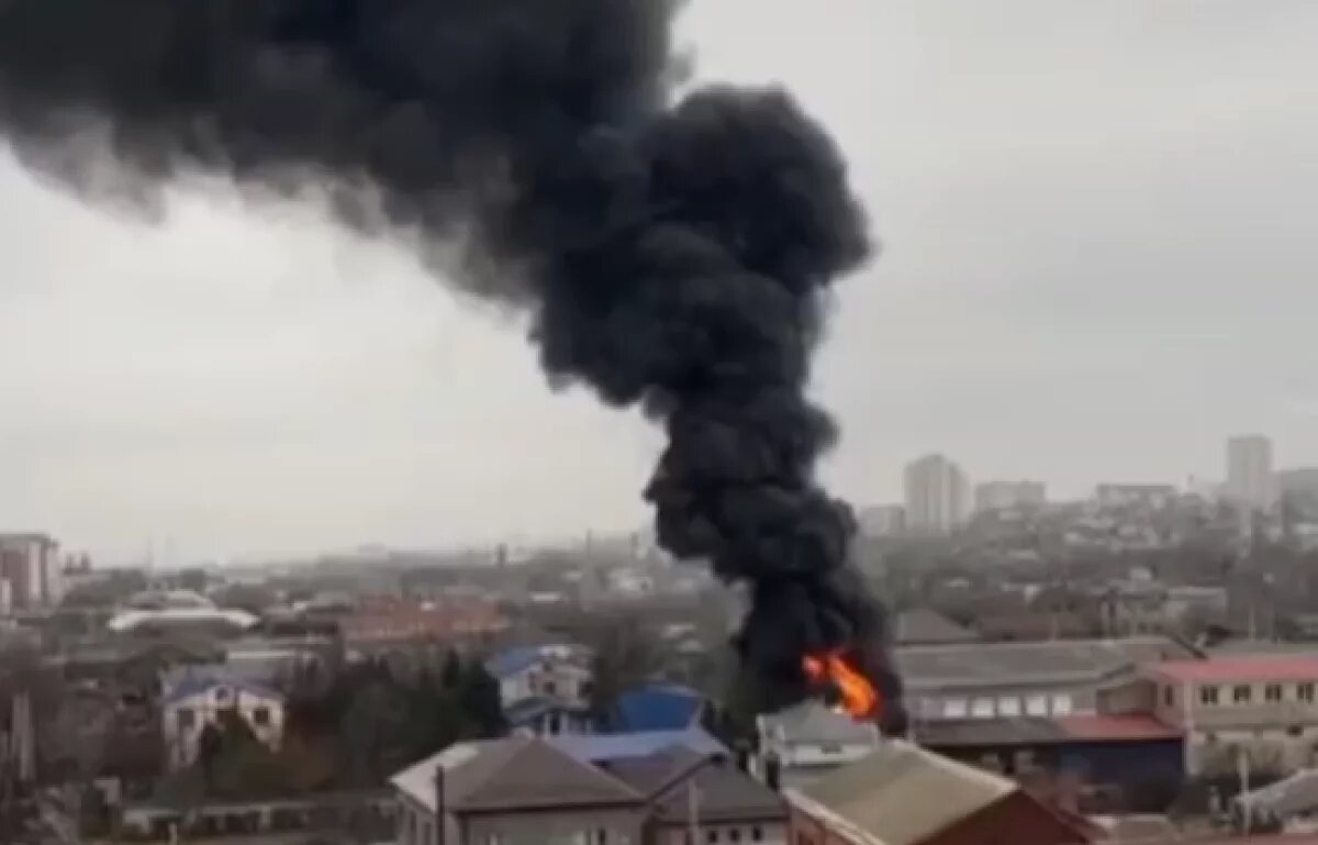    Страшный пожар в Ворошиловском районе Волгограда сняли на видео
