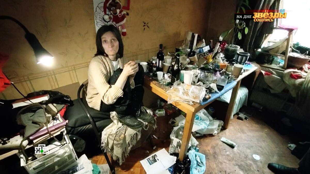    Мухи и грязь: бывшая жена Ефремова устроила помойку в элитной квартире