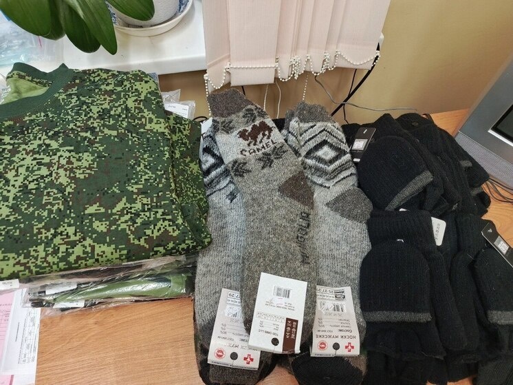     Сбором подарков занималась профсоюзная организация Окуловской ЦРБ. Фото: пресс-служба Минздрава Новгородской области