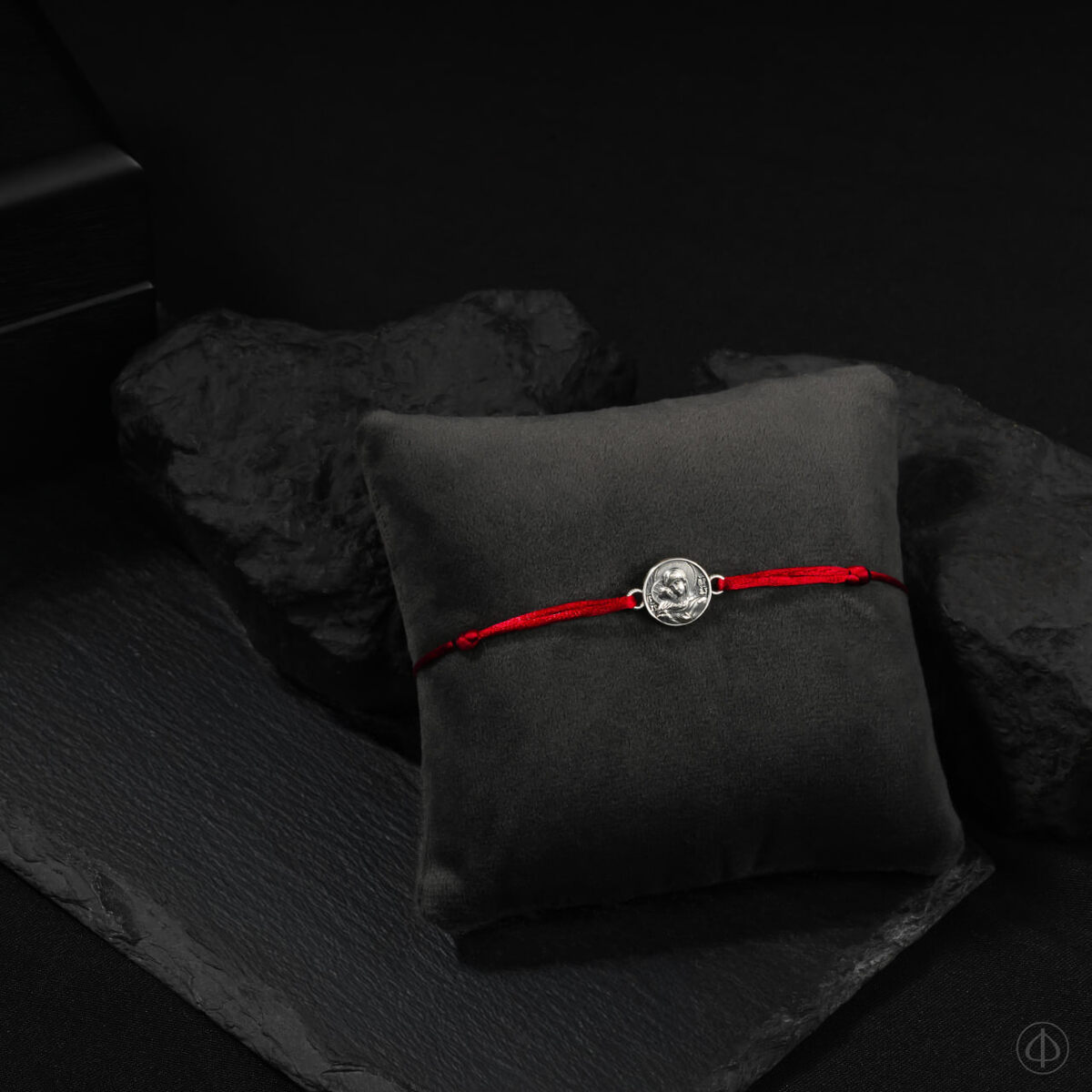 Браслет из серебра со шнуром, Арт.019