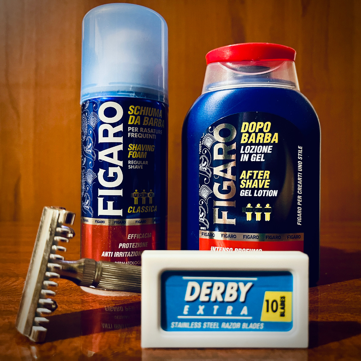 Figaro: пена для бритья и гель-лосьон после бритья. Fatip piccolo open comb. Derby Extra