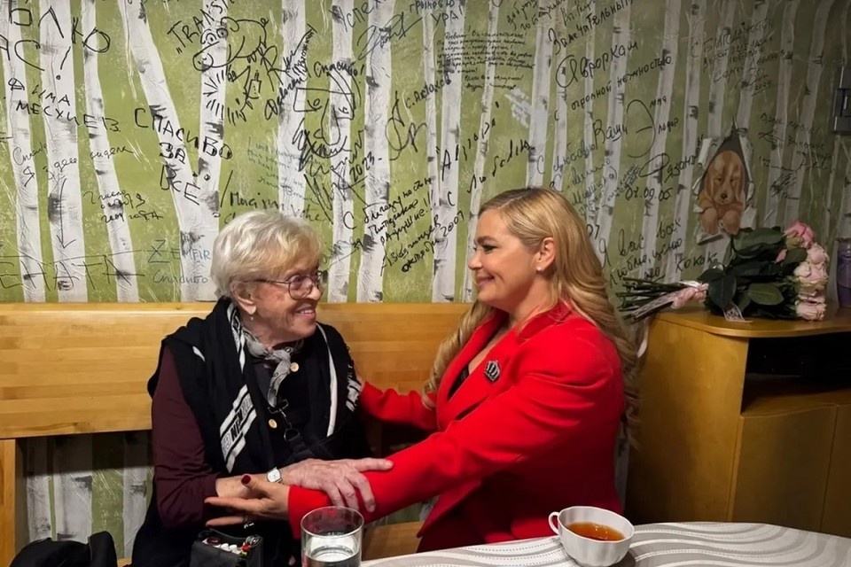    Фрейндлих редкий гость на светских мероприятиях. Фото: t.me/i_pegova