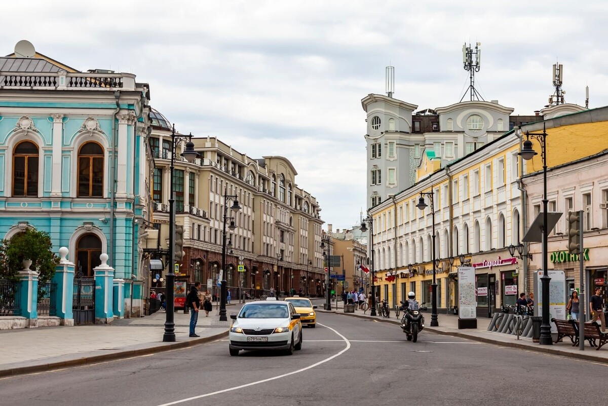 Мясницкая улица (фото с сайта: https://ru.pinterest.com/pin/329044316547342616/)