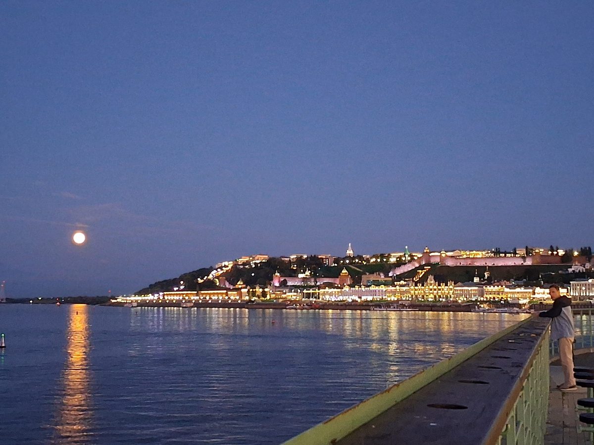 На Стрелке. Нижний Новгород. Фото автора.