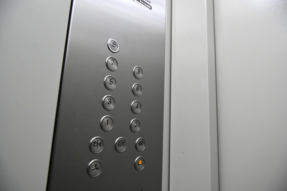     478 лифтов заменят в Самаре в 2026 году