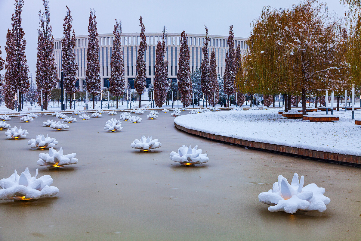 На территории работает несколько ресторанчиков, а в Cafe Krasnodar есть целая комната с более чем 300 наименованиями вин со всего света. Фото: Elena Blokhina / Shutterstock / Fotodom