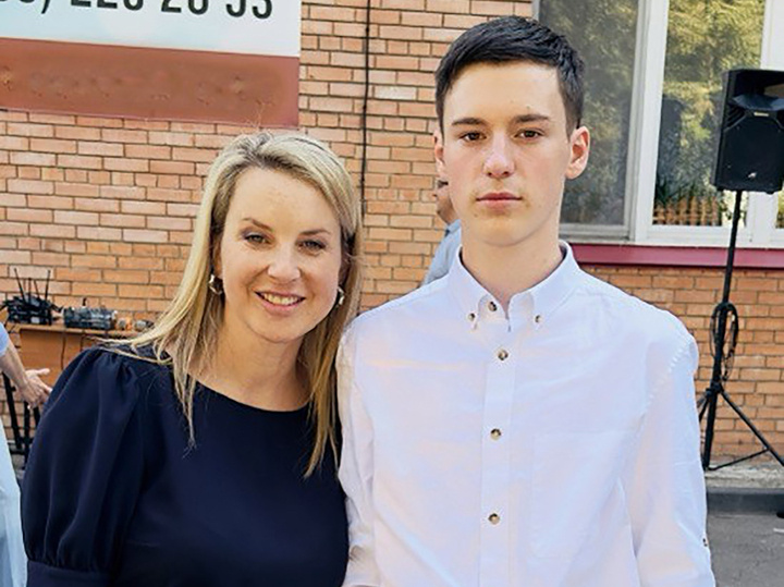     С сыном Артемом. Фото: пресс-служба