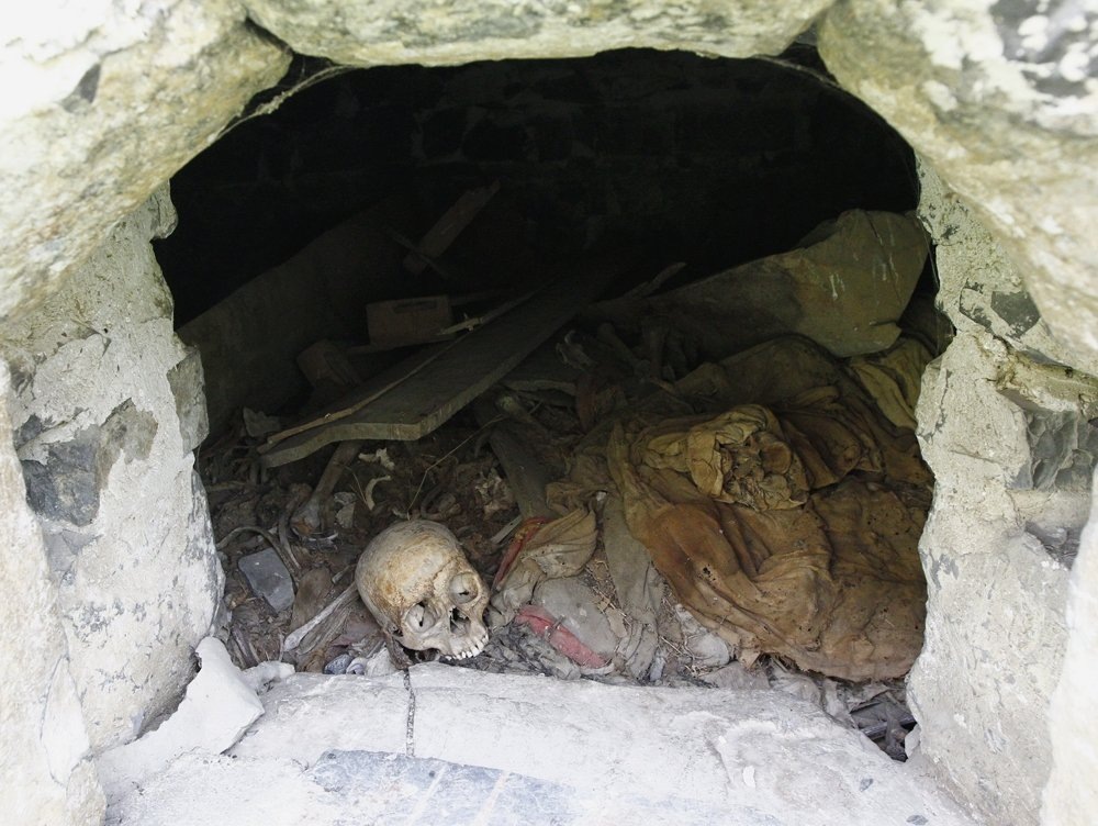 Изображение взято с интернет сайта https://rg.ru/2016/07/07/reg-skfo/rg-pobyvala-v-severnoj-osetii-v-zagadochnom-gorode-mertvyh.html