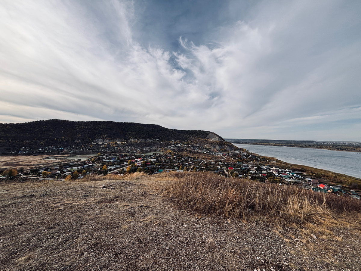 Вид на гору Попова и Ширяево
