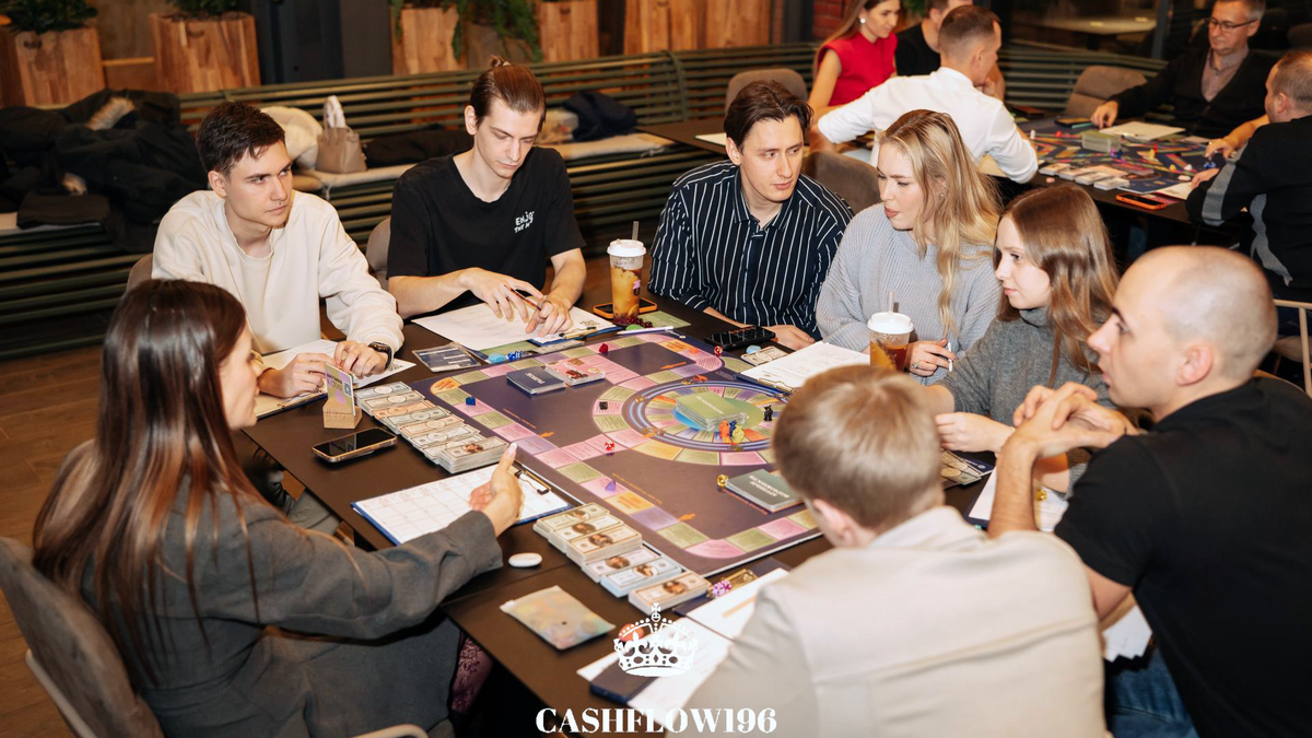 Моя игровая команда (я в сером)