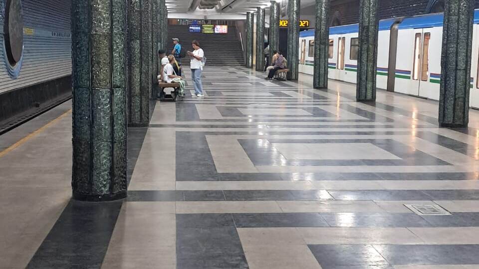 Про городской транспорт в Узбекистане.