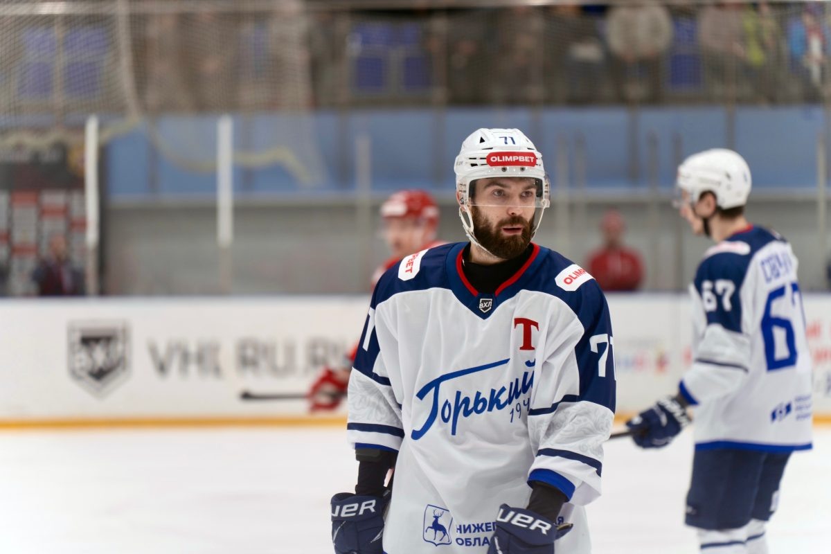    Победную шайбу 3 декабря забросил Никита Рожков