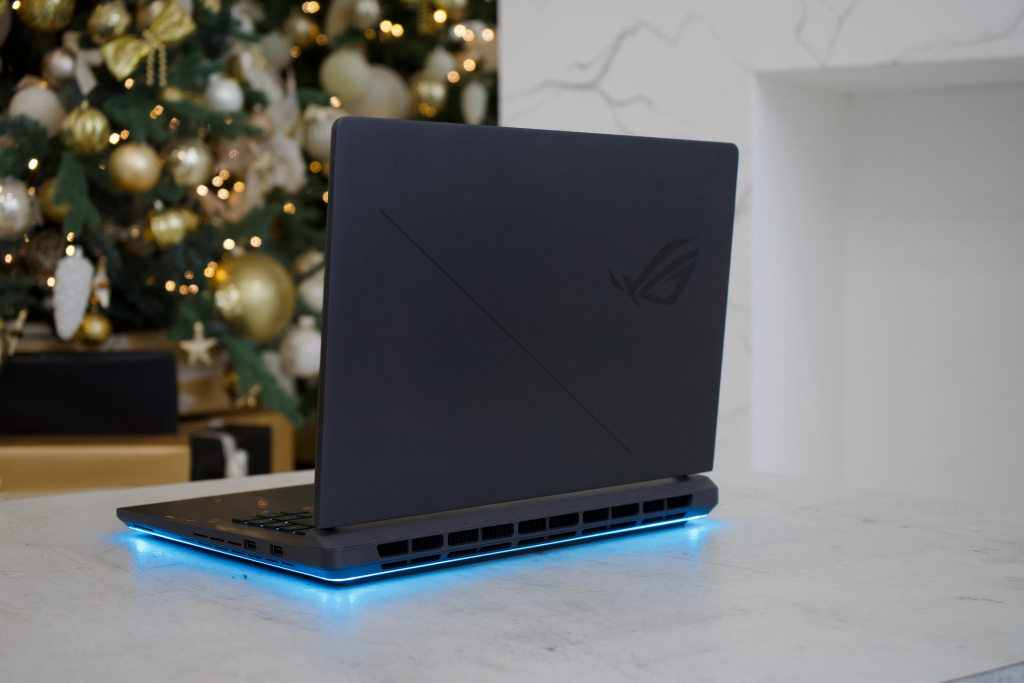    ASUS ROG Strix G16 (G615LR)