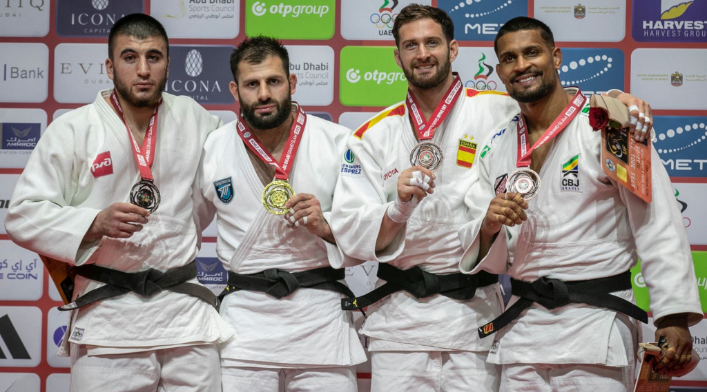 Идар Бифов, Армен Адамян (слева). Фото пресс-службы Международной федерации дзюдо (IJF)