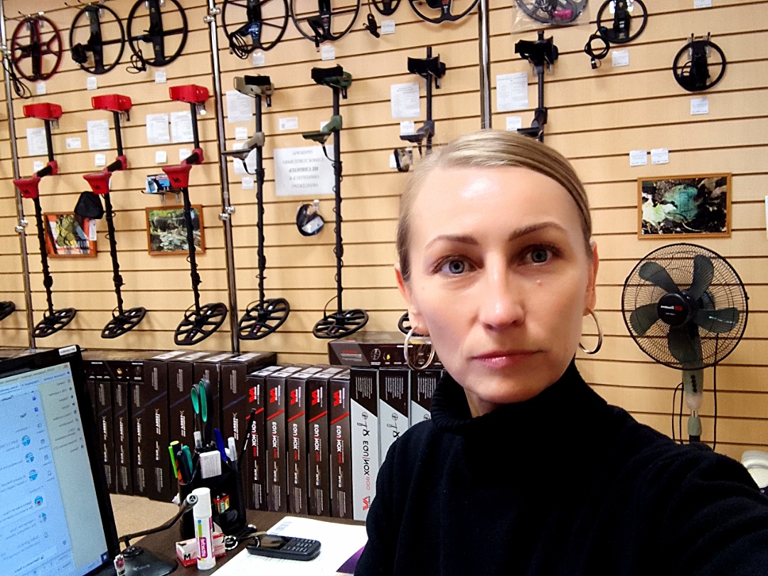 На рабочем месте.