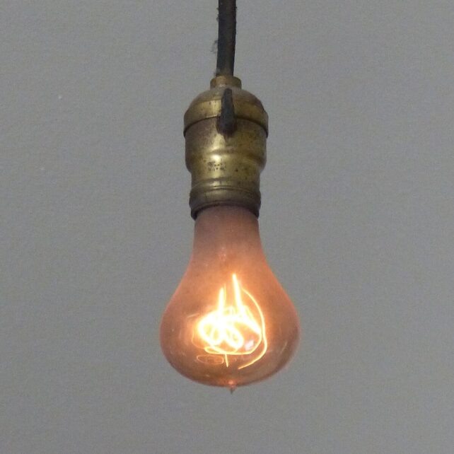 Лампочка Centennial