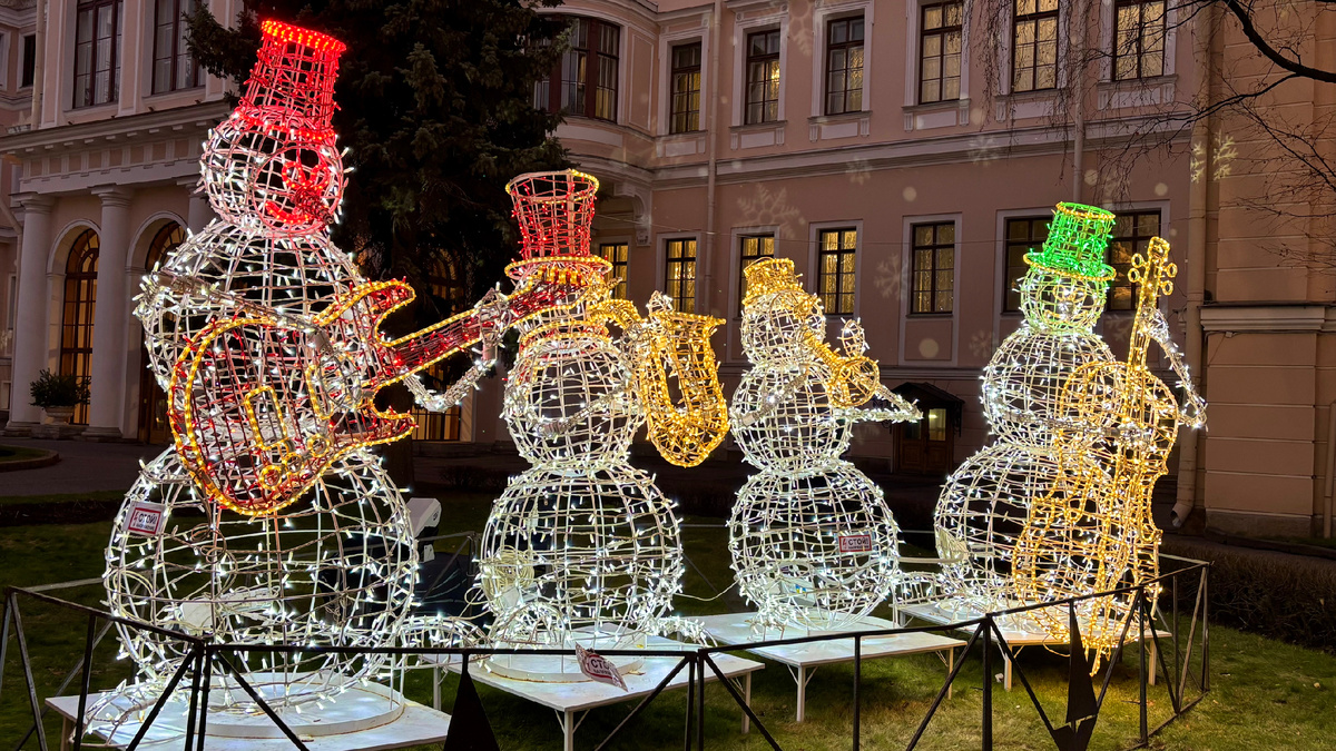 Новогодние снеговики 