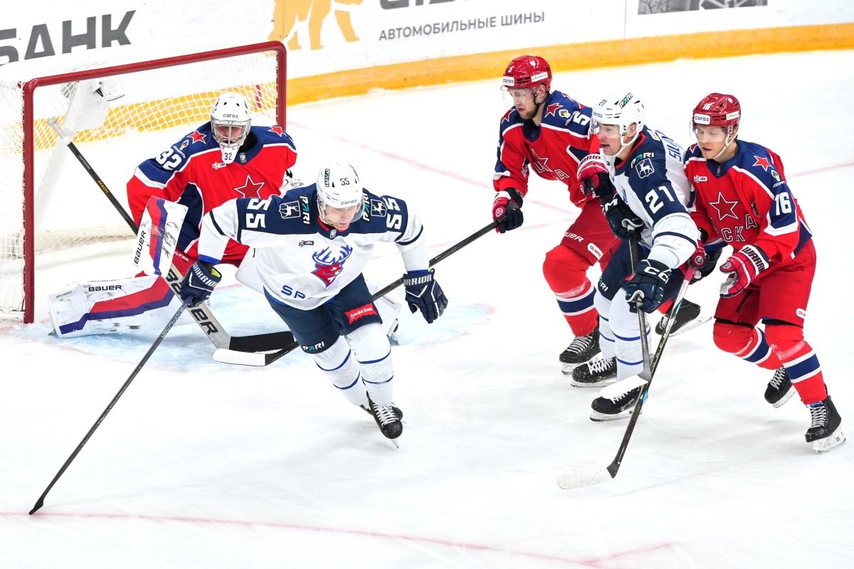    55-й номер Владимир Ткачёв забил первый гол и набрал первое очко в своём третьем матче за «Торпедо»