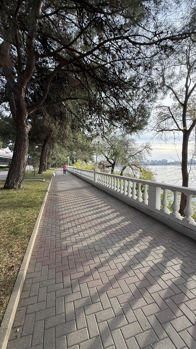 Небольшой кусочек набережной