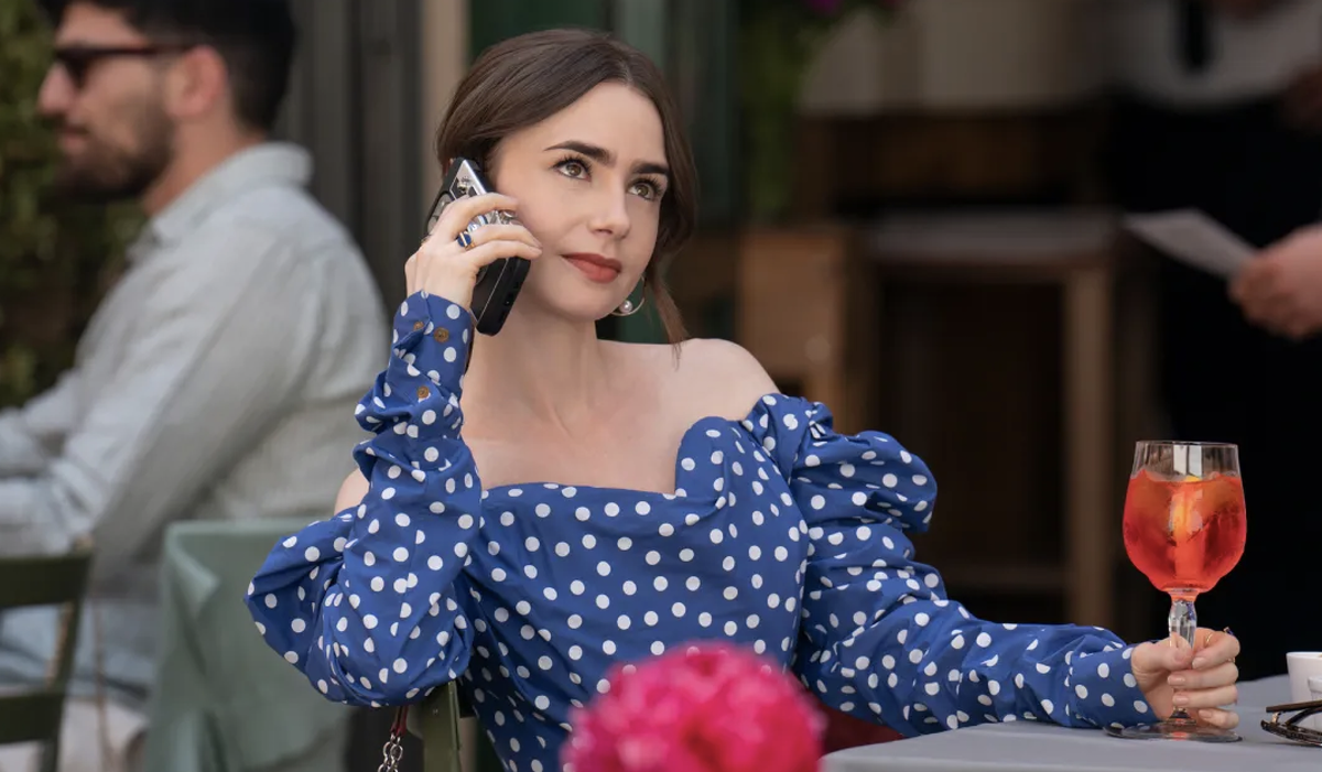    Кадр из сериала «Эмили в Париже»