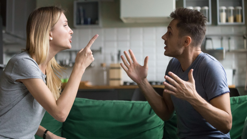 11 тревожных звоночков, что вы живете не с тем человеком: проверьте себя