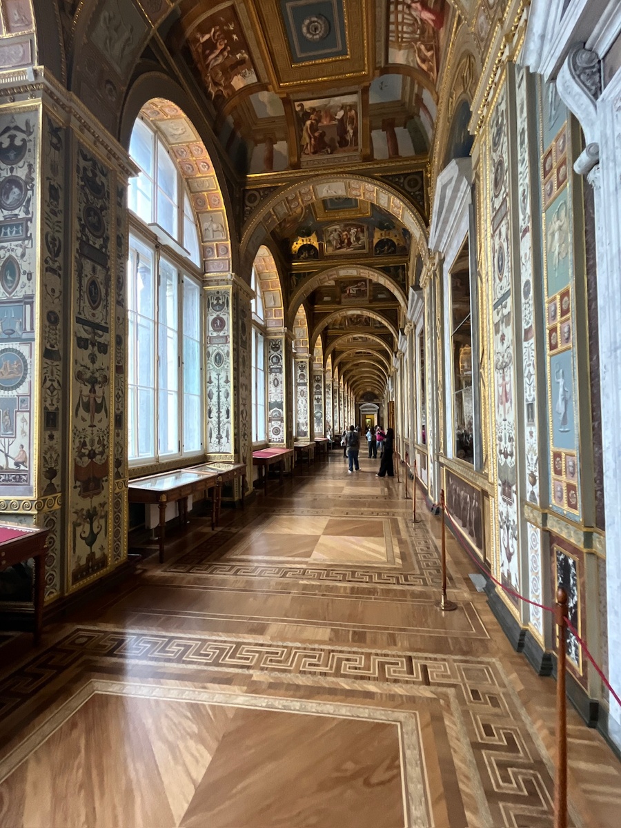 Лоджии Рафаэля в Государственном Эрмитаже. Фото автора.