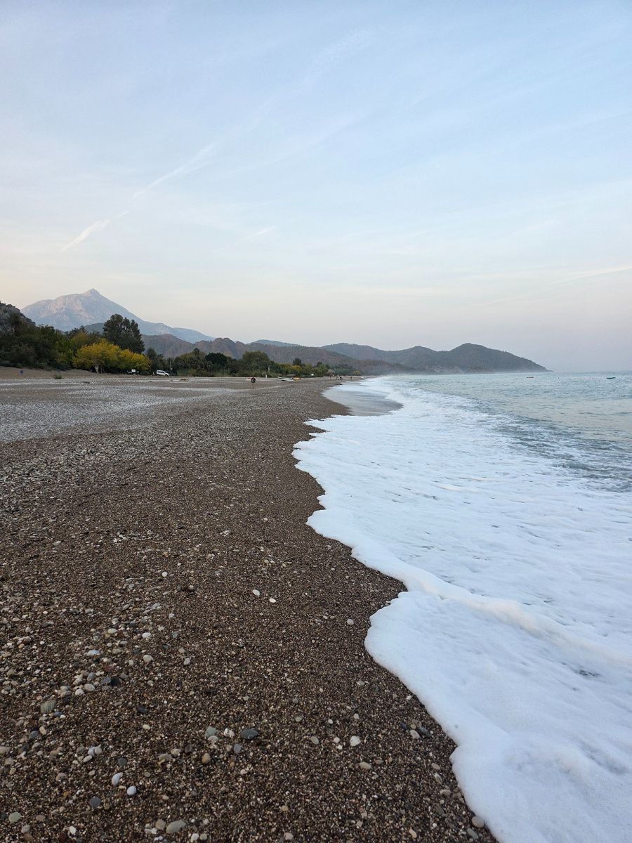 Пляж Чиралы и древний город Олимпос